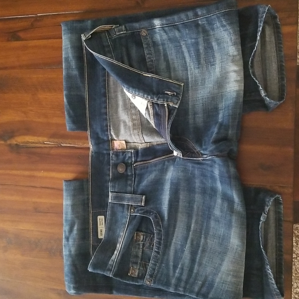 True Religion Jeans - Picture 2 of 8